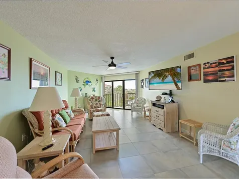 204 3rd Street W Bradenton FL 34205