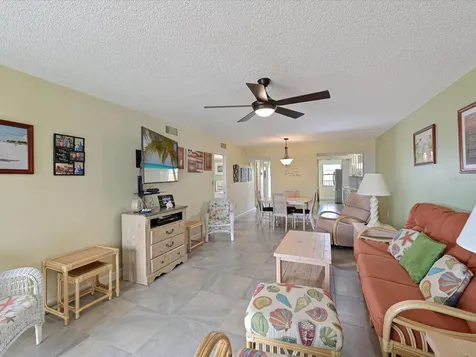 204 3rd Street W Bradenton FL 34205