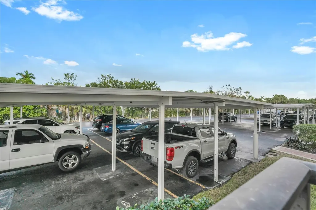 915 Beach Road Sarasota FL 34242