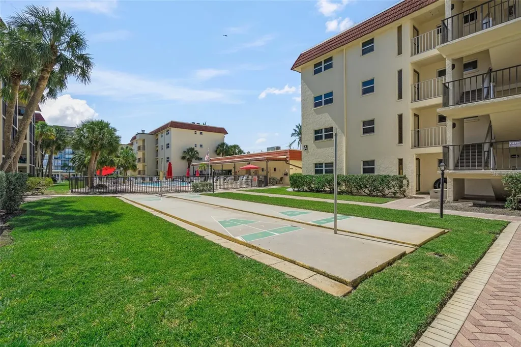 915 Beach Road Sarasota FL 34242