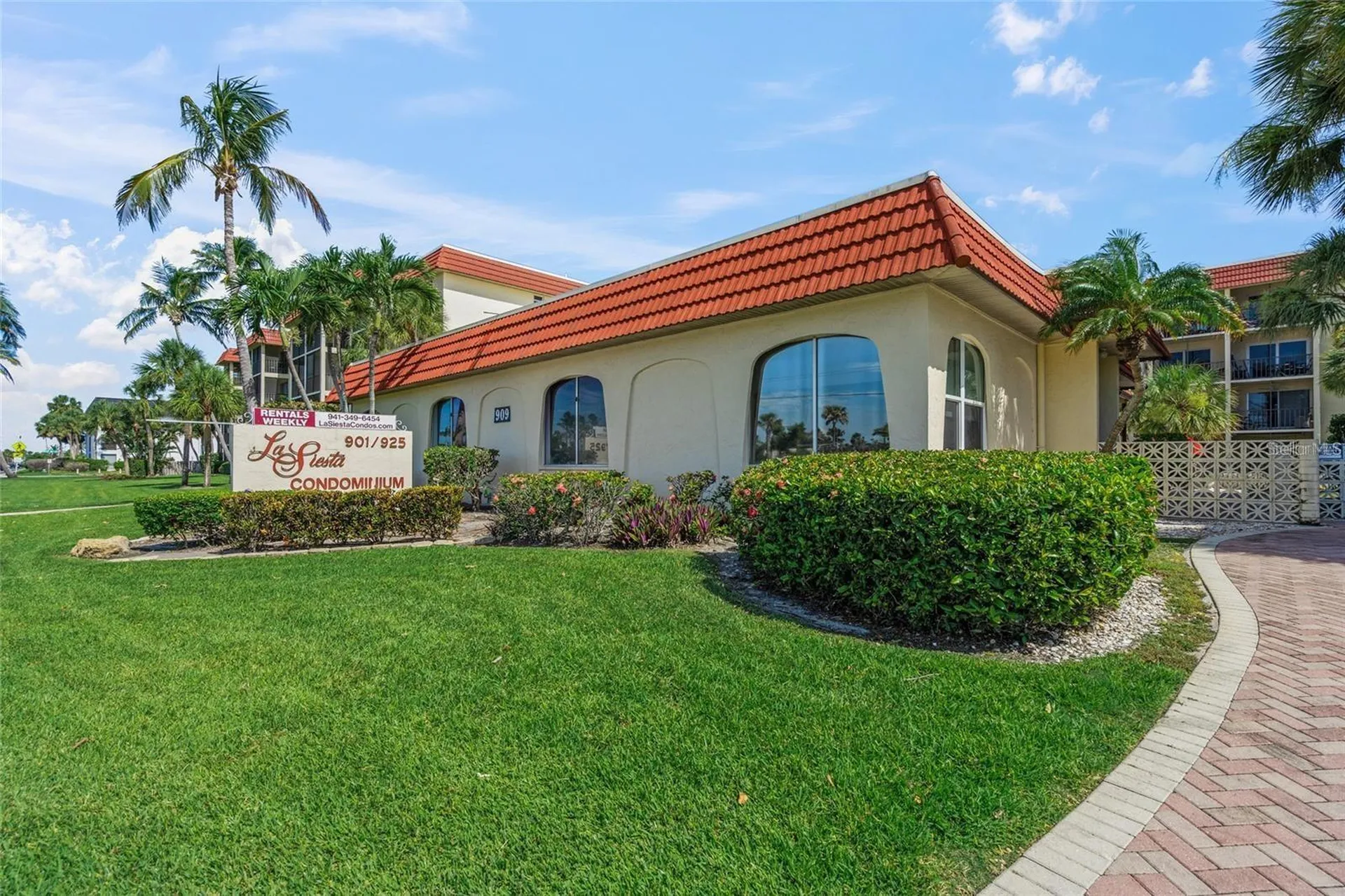 915 Beach Road Sarasota FL 34242