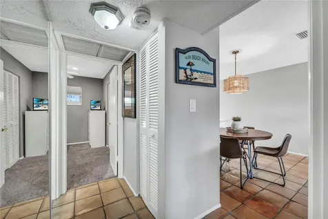 915 Beach Road Sarasota FL 34242