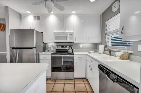 915 Beach Road Sarasota FL 34242