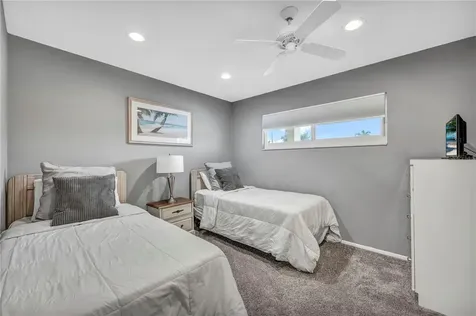 915 Beach Road Sarasota FL 34242