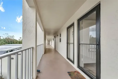 915 Beach Road Sarasota FL 34242