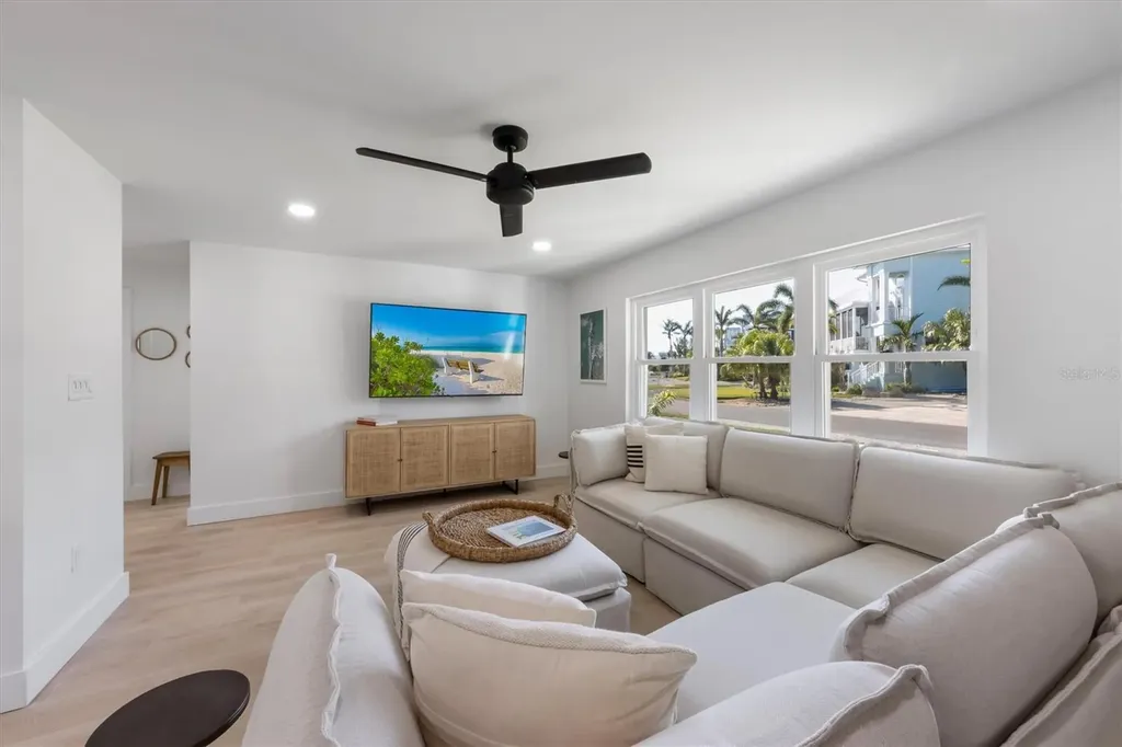 414 79th Street Holmes Beach FL 34217