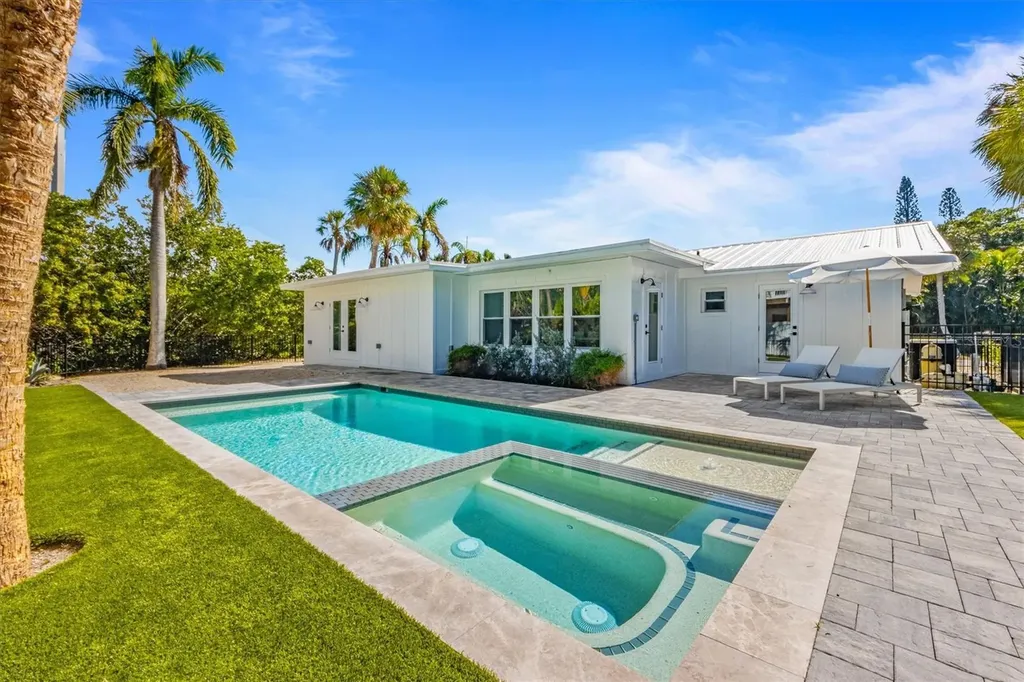 414 79th Street Holmes Beach FL 34217