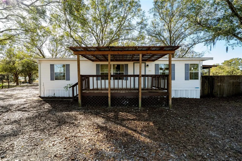 915 Keen Road Frostproof FL 33843