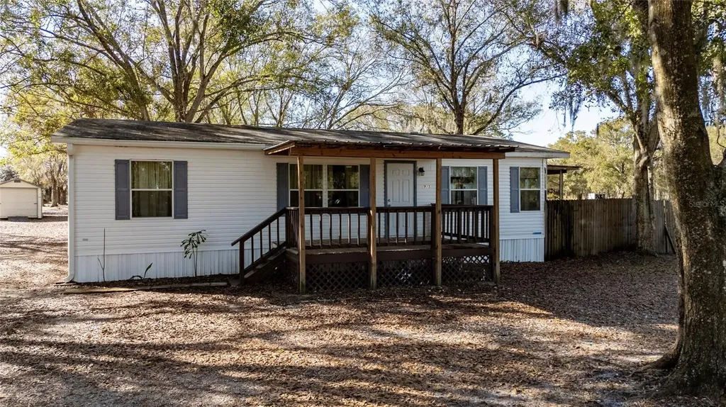 915 Keen Road Frostproof FL 33843