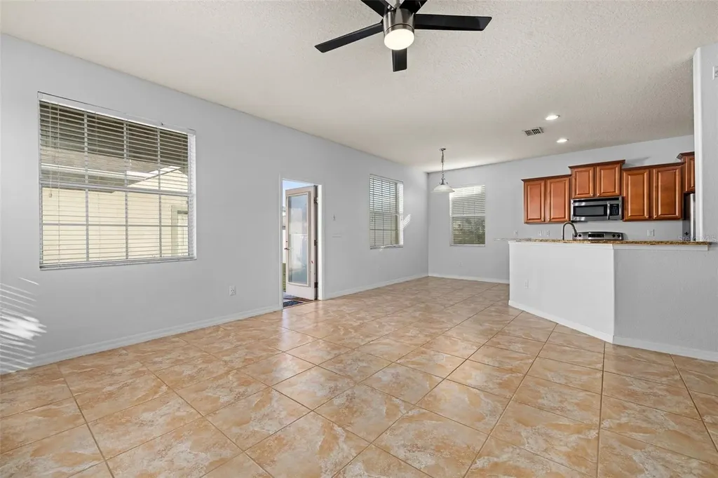 6829 Sundrop Street Harmony FL 34773