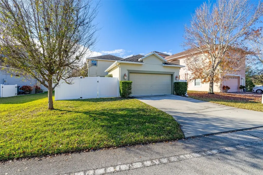 6829 Sundrop Street Harmony FL 34773