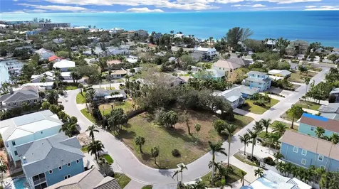116 6th Street Belleair Beach FL 33786