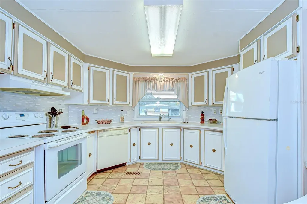 34915 Adam Avenue Zephyrhills FL 33541