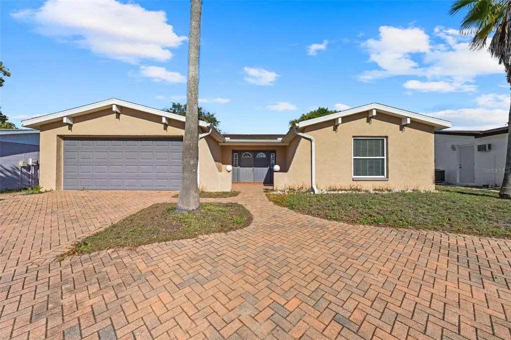 8615 Newton Drive Port Richey FL 34668
