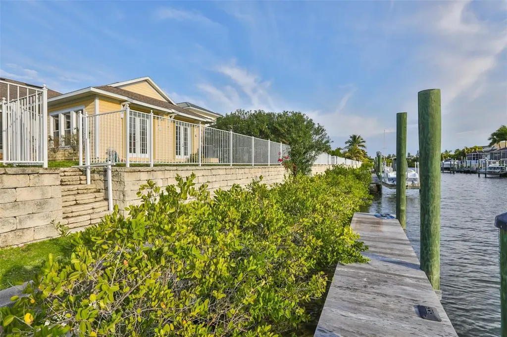 5709 Sea Turtle Place Apollo Beach FL 33572
