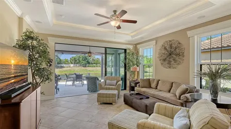 5352 Vaccaro Court Bradenton FL 34211