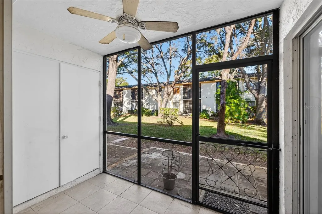219 Palmetto Court Oldsmar FL 34677