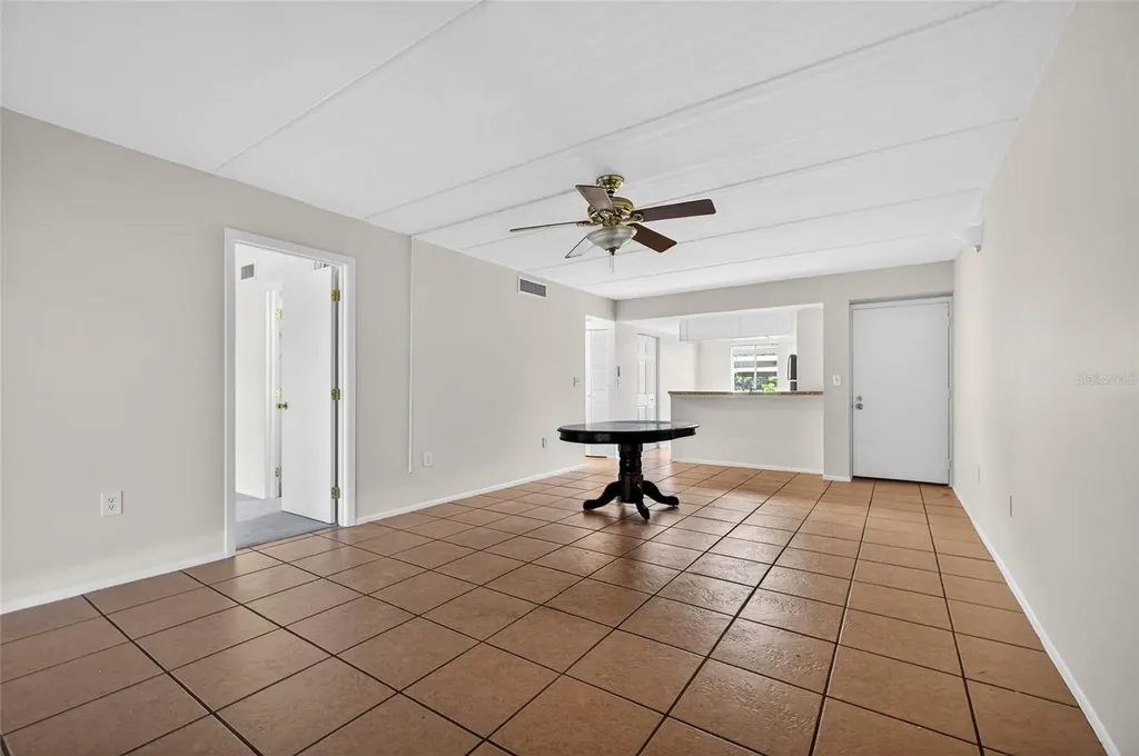 219 Palmetto Court Oldsmar FL 34677