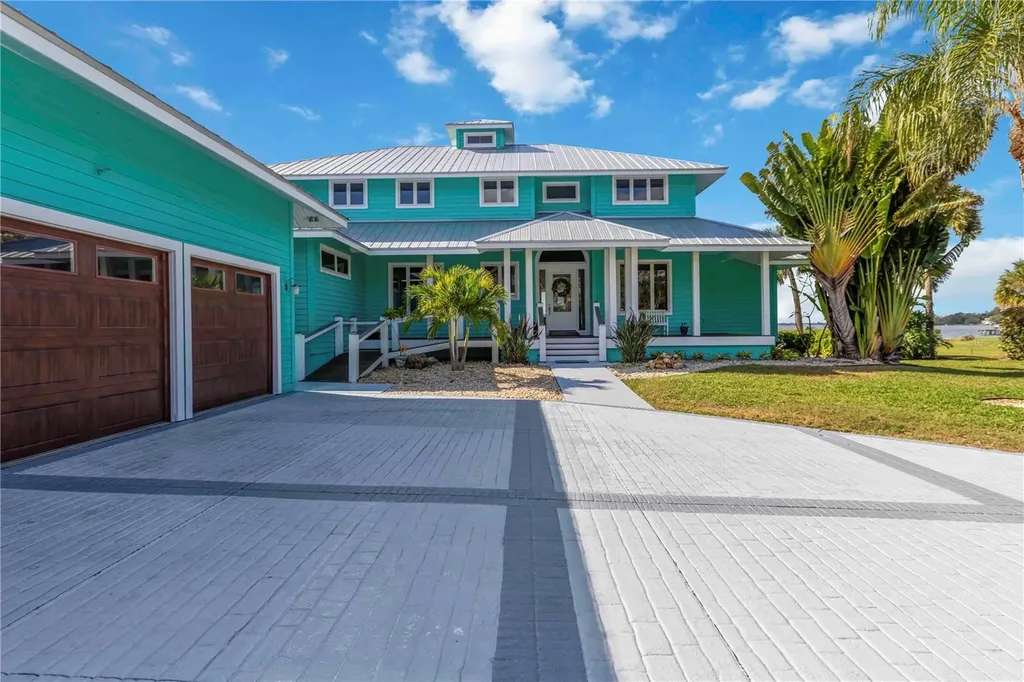2207 5th Street W Palmetto FL 34221