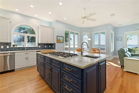 2207 5th Street W Palmetto FL 34221