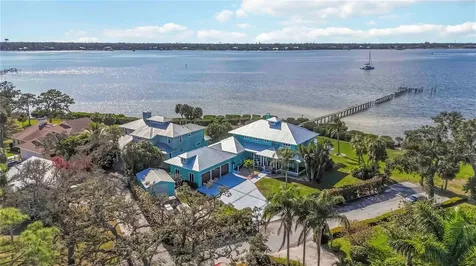 2207 5th Street W Palmetto FL 34221