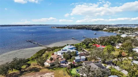 2207 5th Street W Palmetto FL 34221