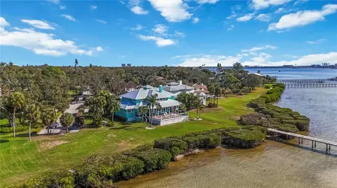 2207 5th Street W Palmetto FL 34221