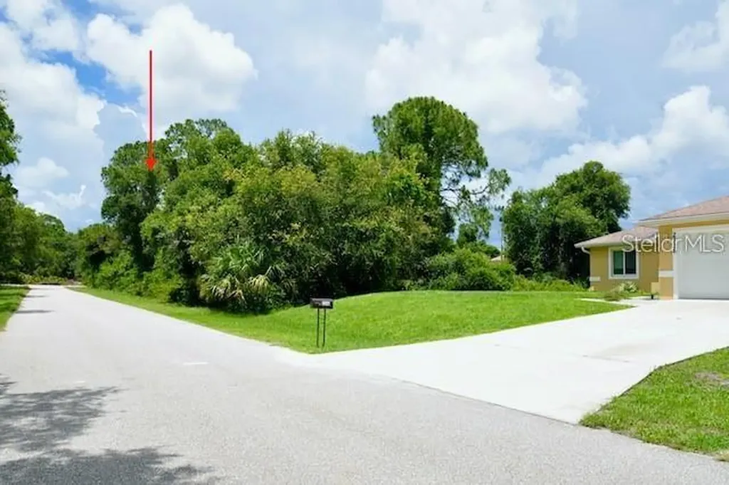 2328 Redfern Street Port Charlotte FL 33948