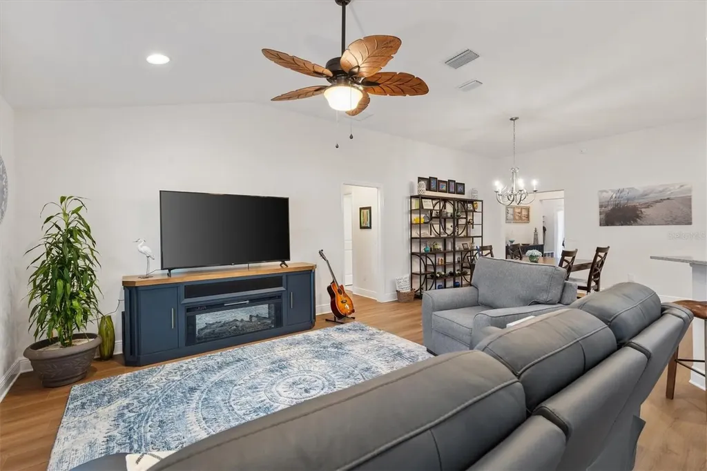 5000 Sandpiper Drive Oxford FL 34484