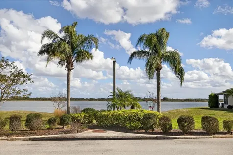 622 Ridge Terrace Winter Haven FL 33881