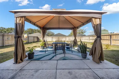 25034 SW 24th Place Newberry FL 32669