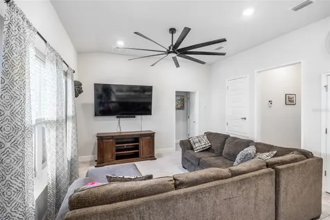 25034 SW 24th Place Newberry FL 32669