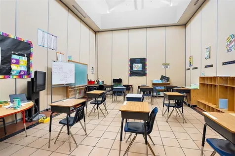 1 S Cottage Hill Road Orlando FL 32805