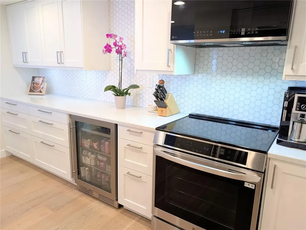 6322 Palma Del Mar Boulevard S St Petersburg FL 33715
