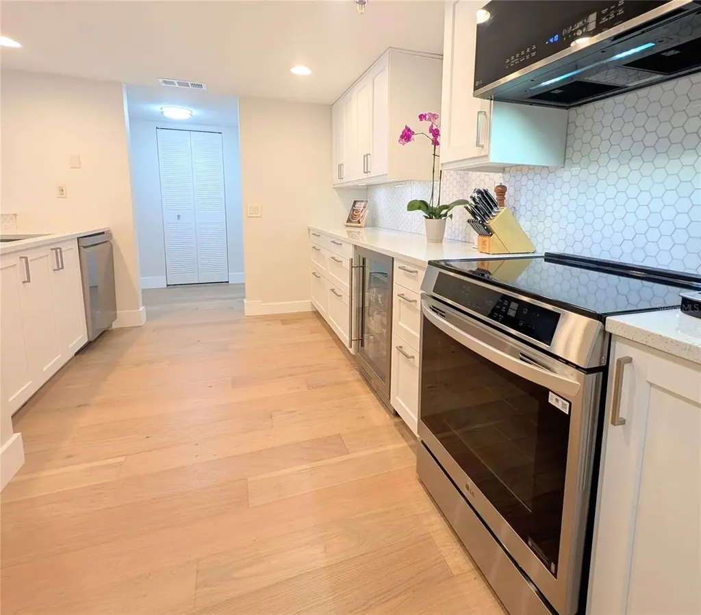 6322 Palma Del Mar Boulevard S St Petersburg FL 33715