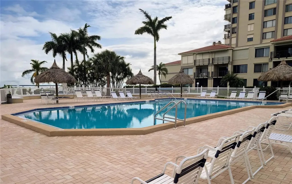 6322 Palma Del Mar Boulevard S St Petersburg FL 33715