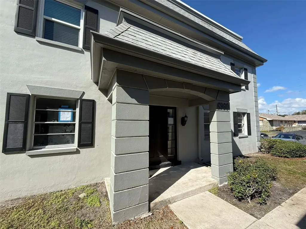 6960 Sunset Drive S South Pasadena FL 33707