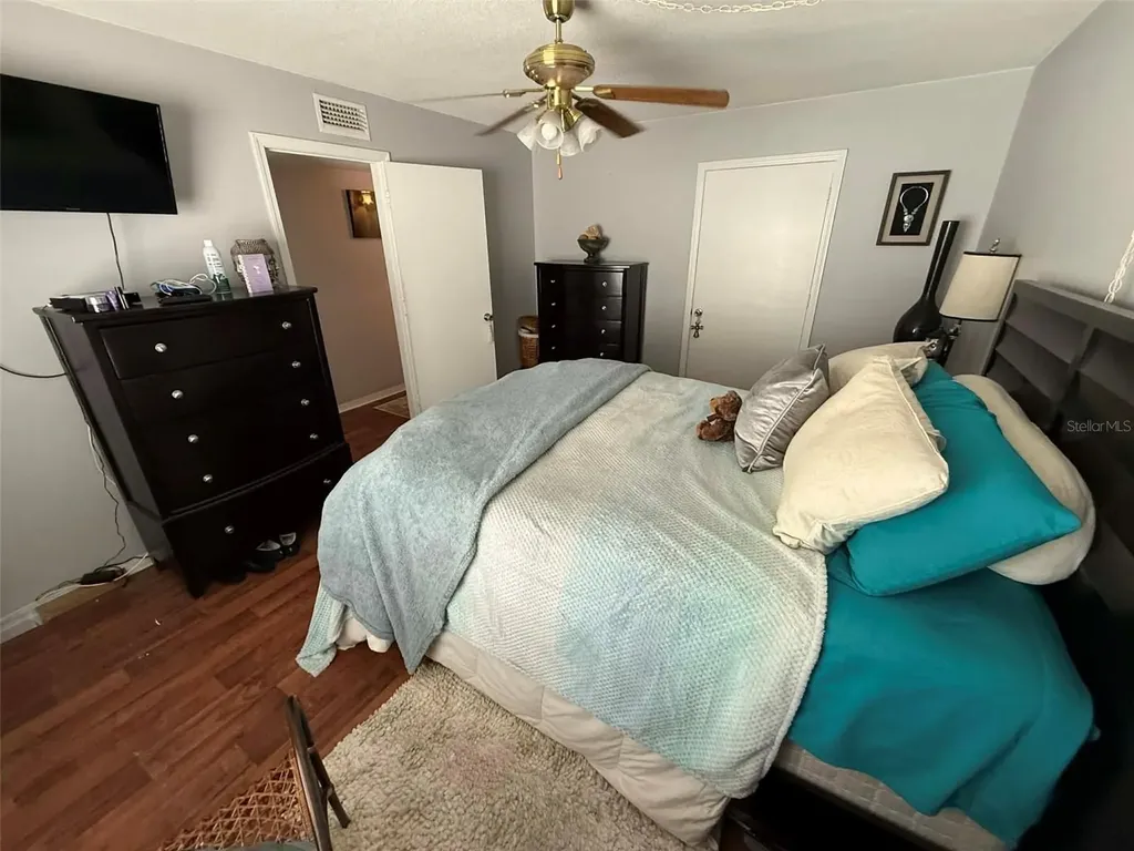 6960 Sunset Drive S South Pasadena FL 33707
