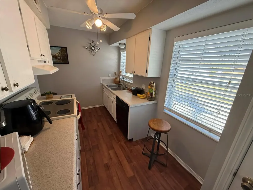 6960 Sunset Drive S South Pasadena FL 33707