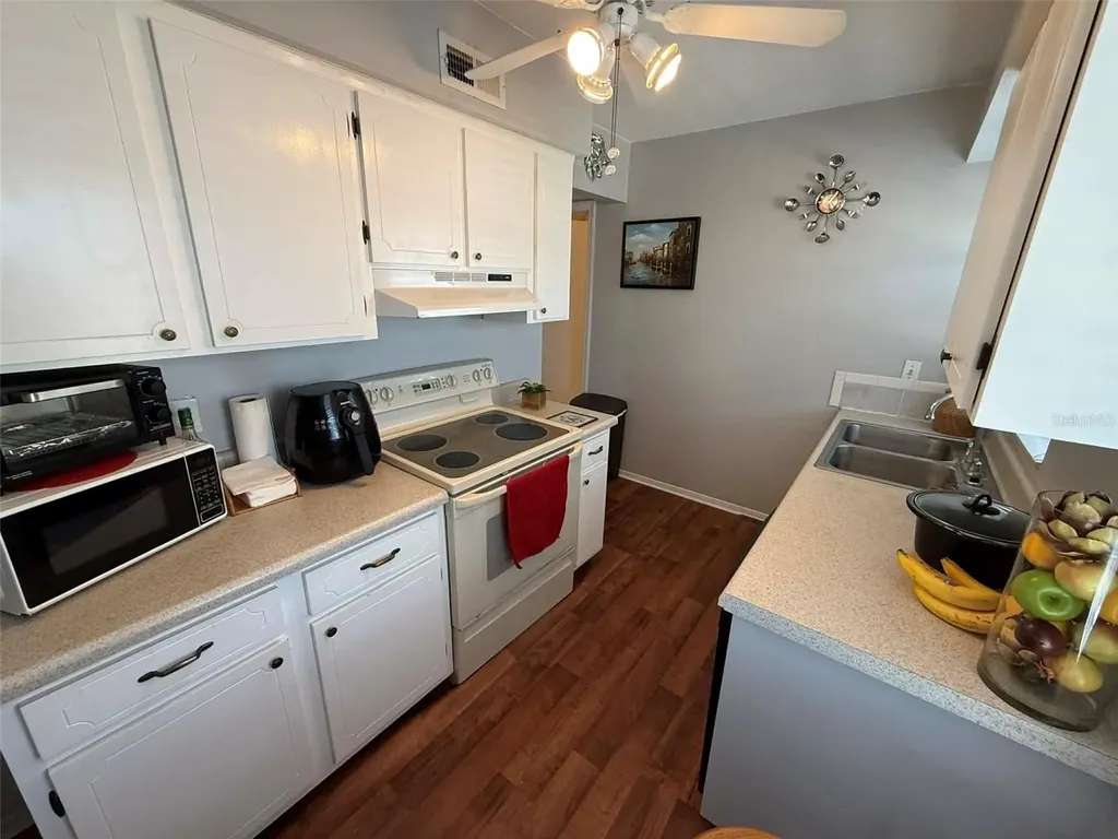 6960 Sunset Drive S South Pasadena FL 33707