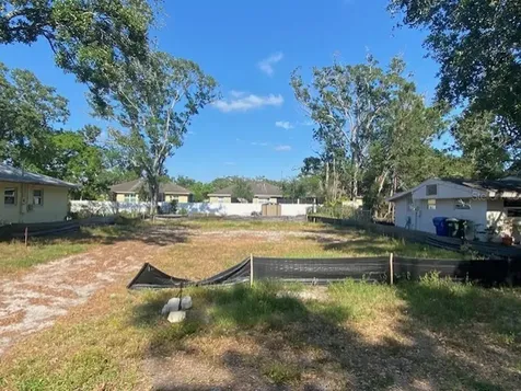 658 15th Street NW Largo FL 33770