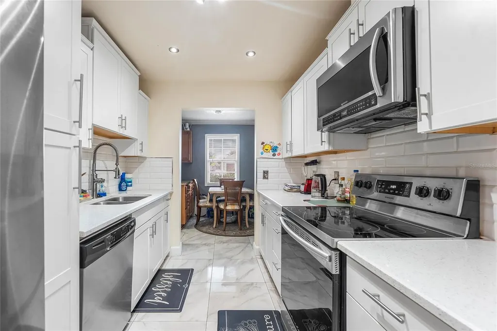 10290 Carmen Lane Royal Palm Beach FL 33411