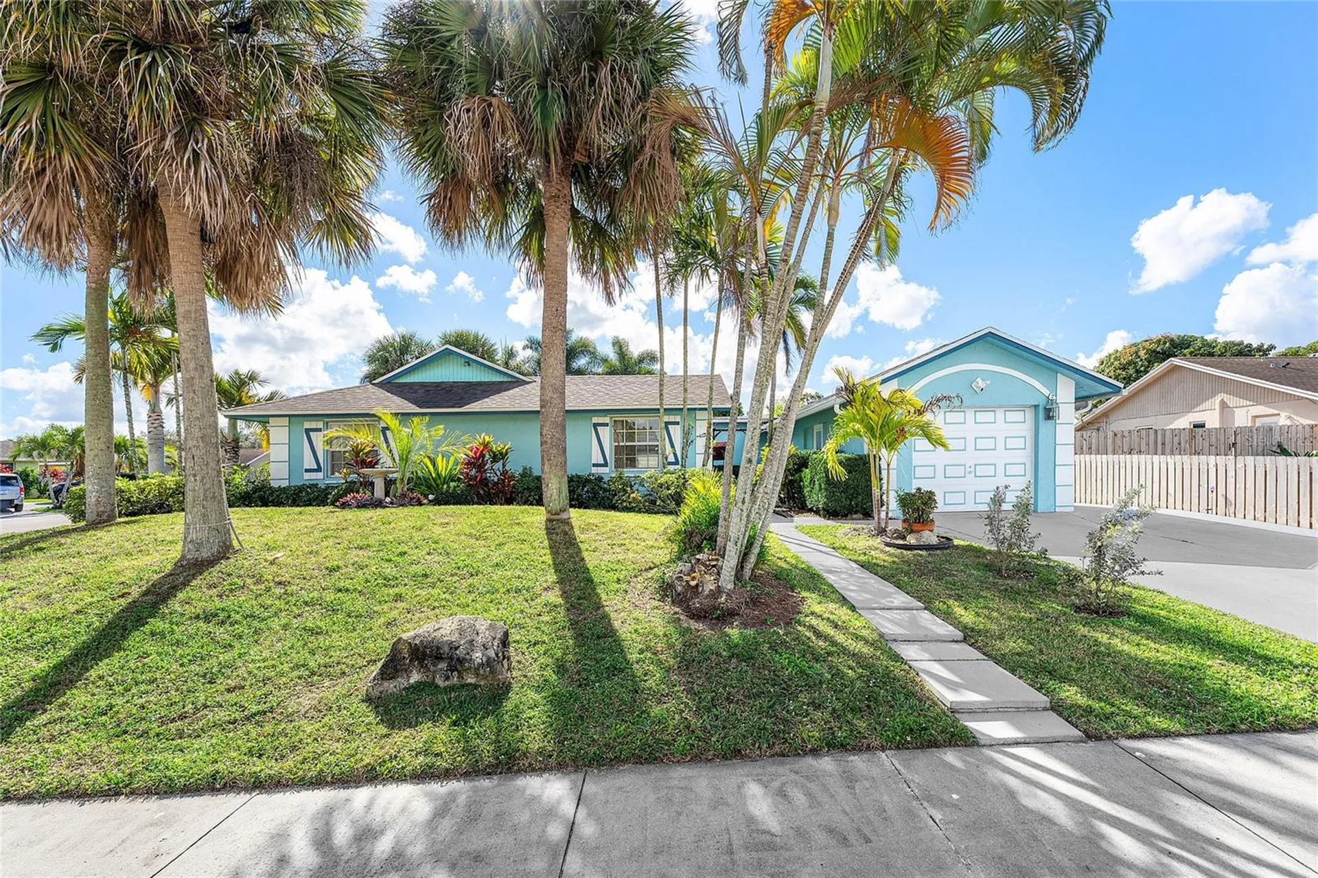10290 Carmen Lane Royal Palm Beach FL 33411