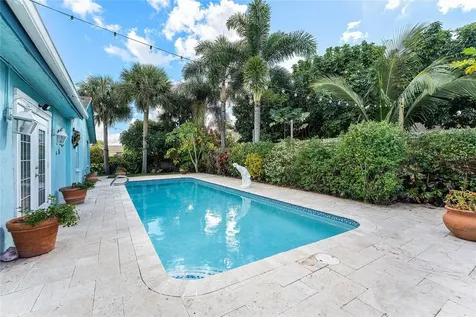 10290 Carmen Lane Royal Palm Beach FL 33411