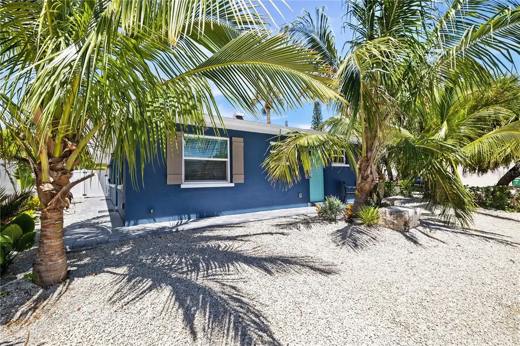 3016 Gulf Drive Holmes Beach FL 34217