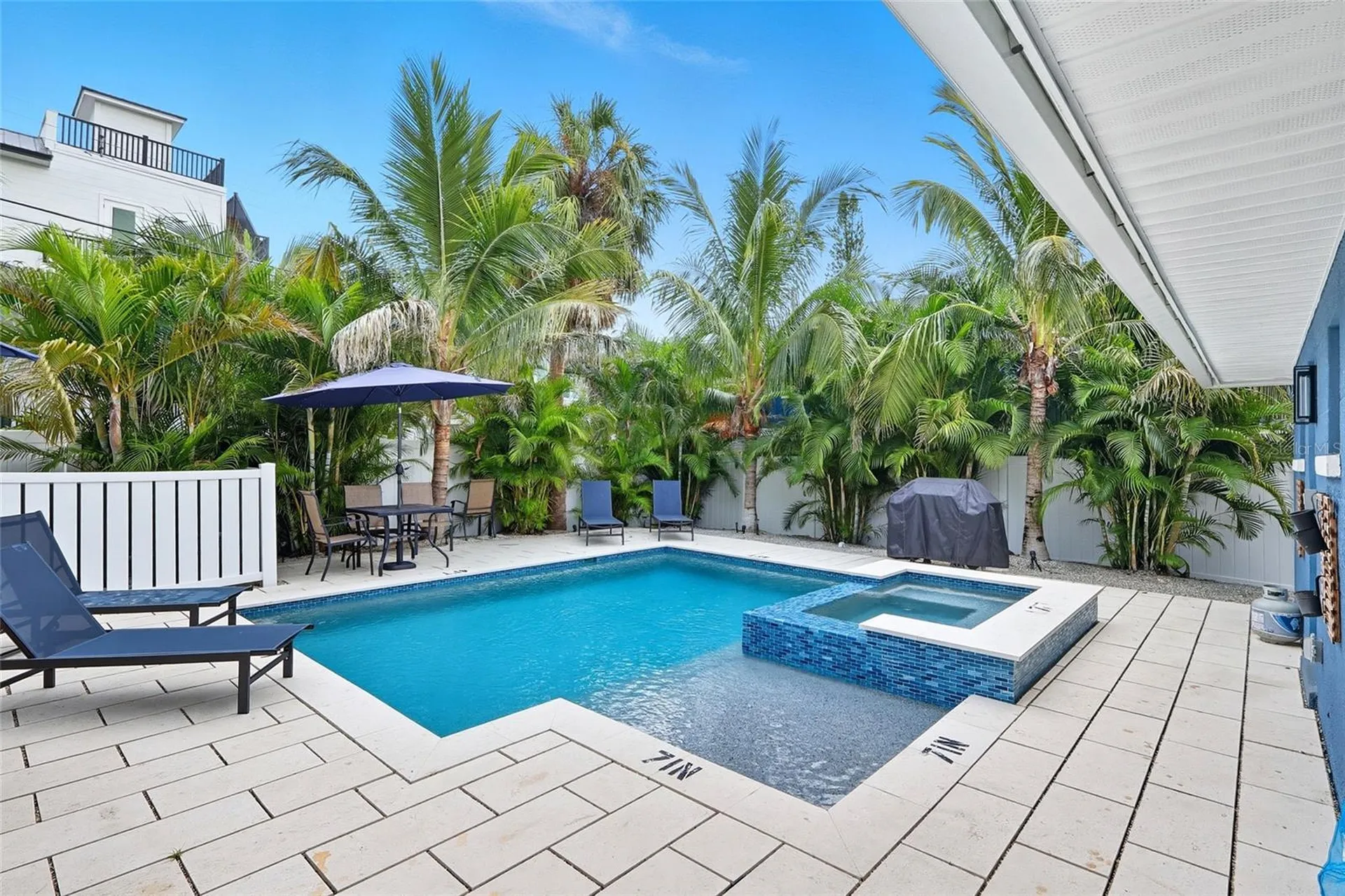 3016 Gulf Drive Holmes Beach FL 34217
