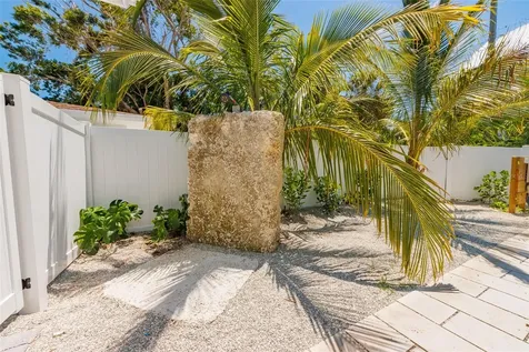 3016 Gulf Drive Holmes Beach FL 34217
