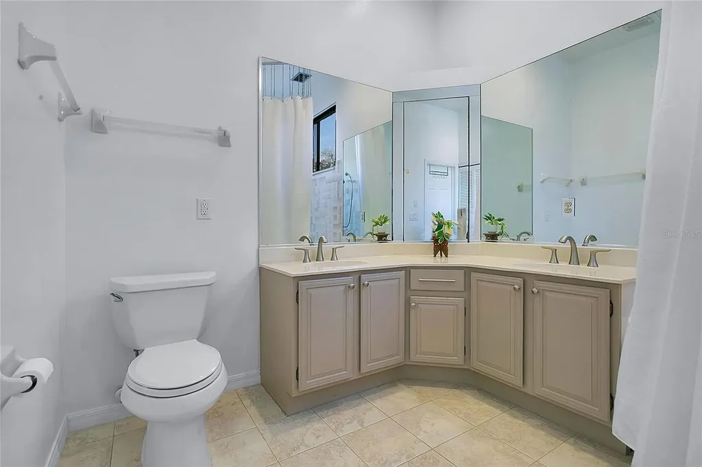 1267 Saint Tropez Circle Orlando FL 32806