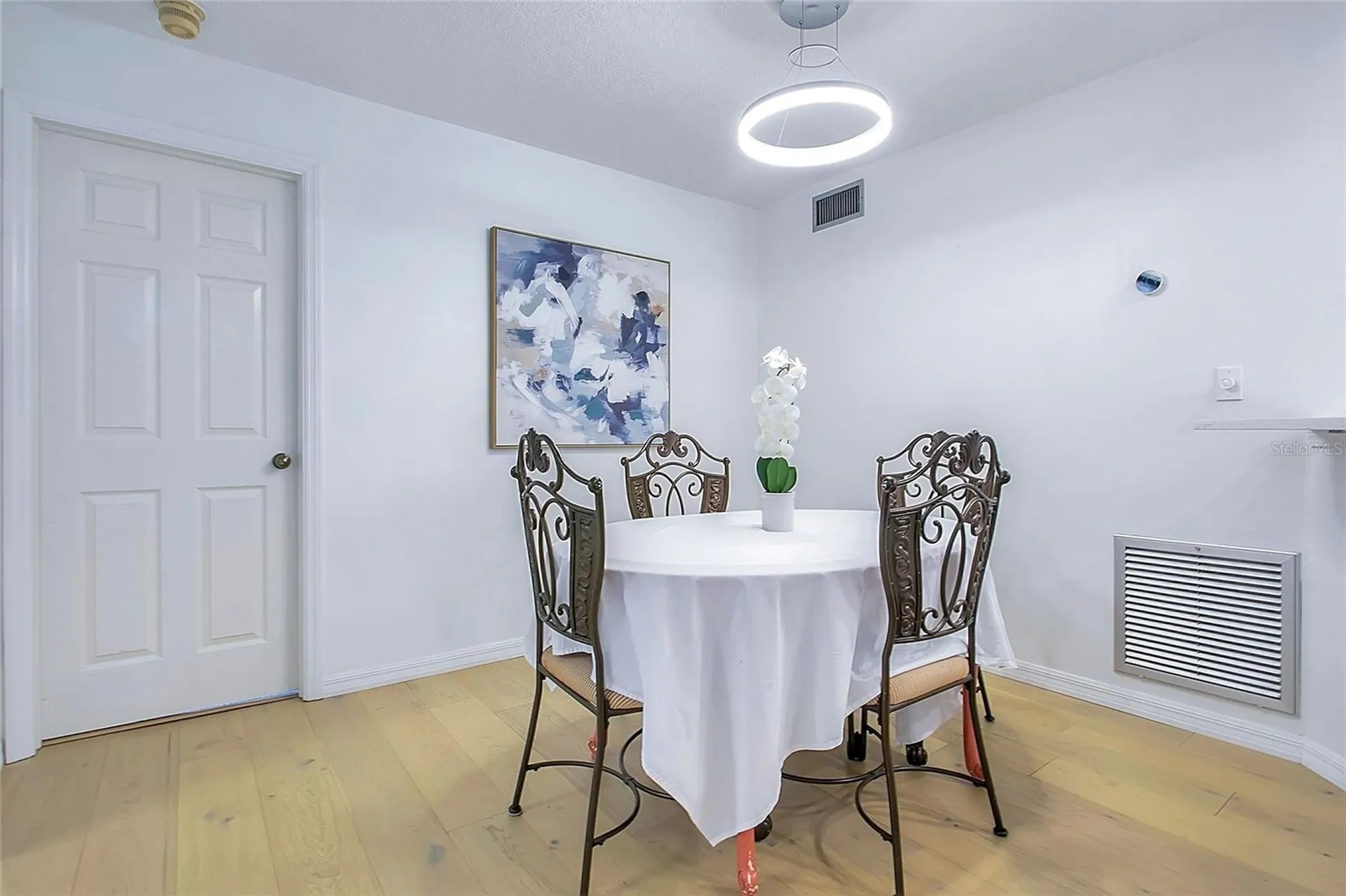1267 Saint Tropez Circle Orlando FL 32806