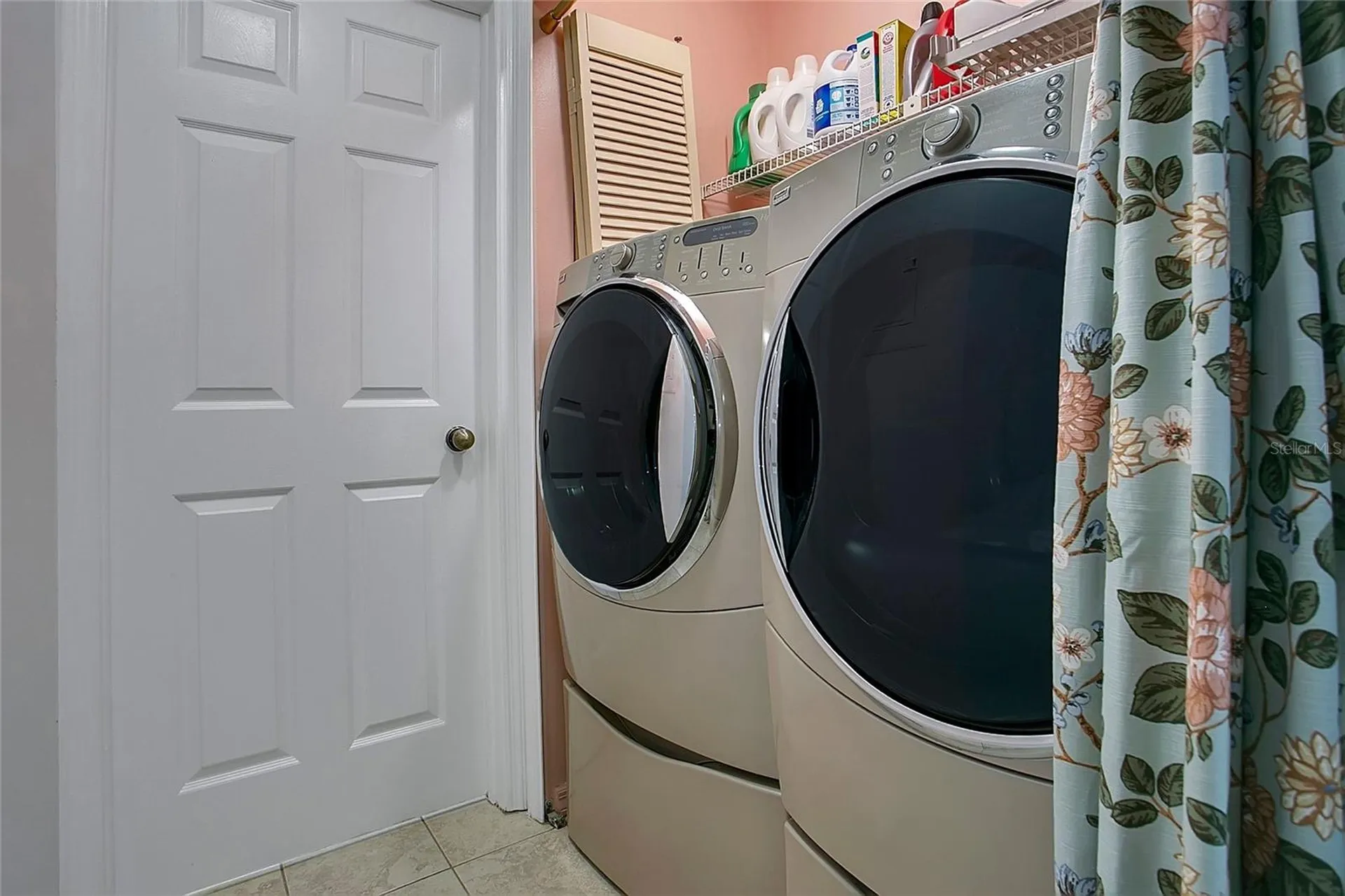 1267 Saint Tropez Circle Orlando FL 32806